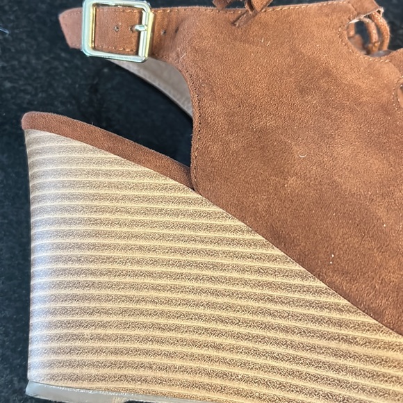 Faux Suede Wedges - Picture 4 of 10